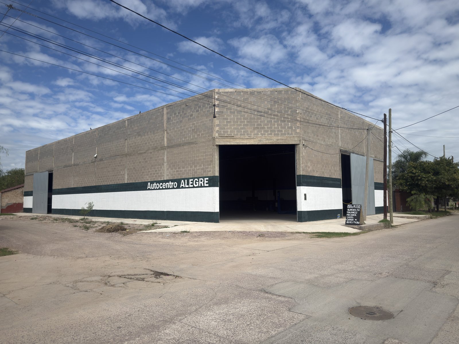 Frente taller abierto